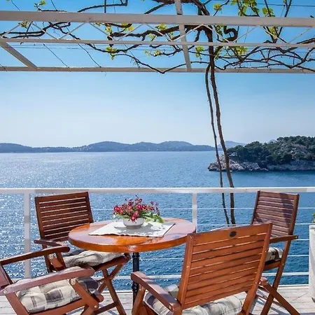 Stikovica Sleeps 8 Pool Air Con Wifi 别墅 扎通