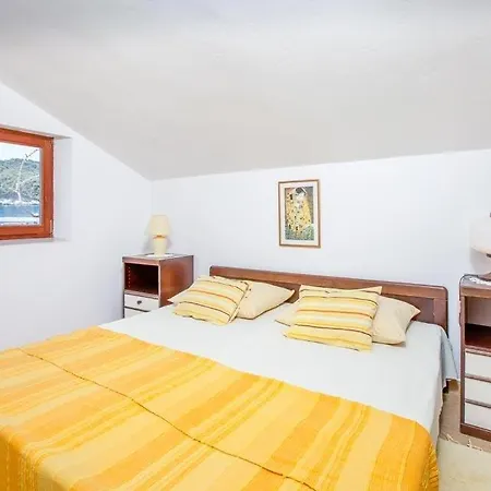 Stikovica Sleeps 8 Pool Air Con Wifi