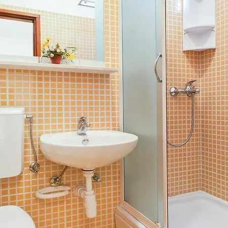 Вилла Stikovica Sleeps 8 Pool Air Con Wifi Затон